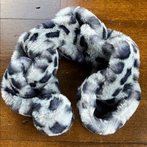White House Black Market Leopard Faux Fur Link Ball Scarf